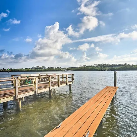 Indian Shores Condo With Dock And Beach Access!